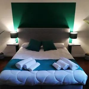 Shine House *** Rome
